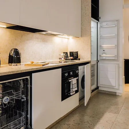 아파트호텔 Ando Living - Corpo Santo House 4*