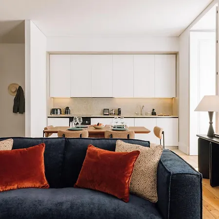 Ando Living - Corpo Santo House