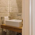Ando Living - Corpo Santo House 公寓式酒店 4*