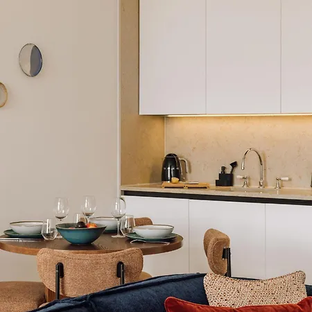 Ξενοδοχείο με διαμερίσματα Ando Living - Corpo Santo House 4*