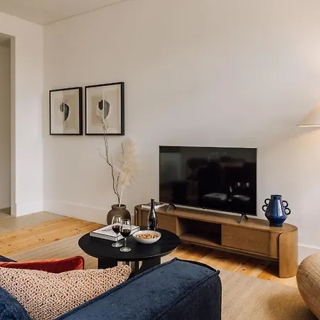 Ando Living - Corpo Santo House Лиссабон