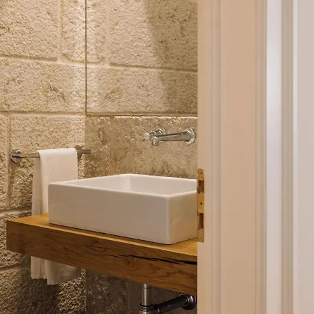 Ando Living - Corpo Santo House Ξενοδοχείο με διαμερίσματα 4*