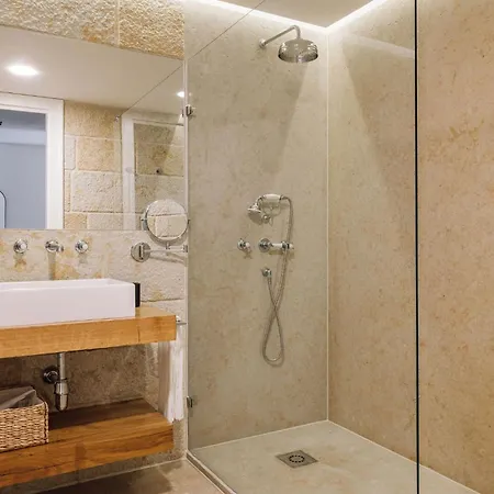 Ando Living - Corpo Santo House * リスボン