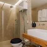 Ando Living - Corpo Santo House Aparthotel Lissabon
