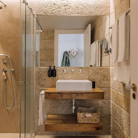 Ando Living - Corpo Santo House 4* ליסבון