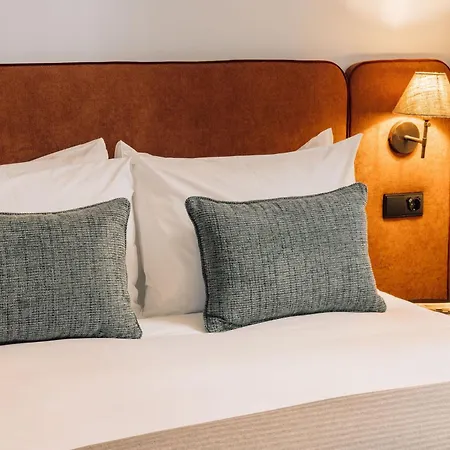 מלון דירות Ando Living - Corpo Santo House 4*