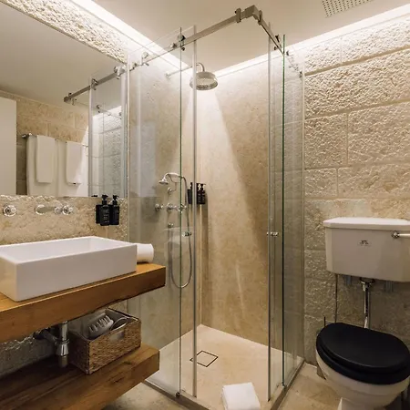 Ando Living - Corpo Santo House ליסבון